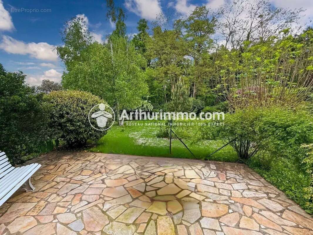 Maison à SAINT-GERMAIN-LES-CORBEIL