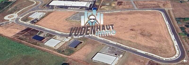 Terrain à DREMIL-LAFAGE