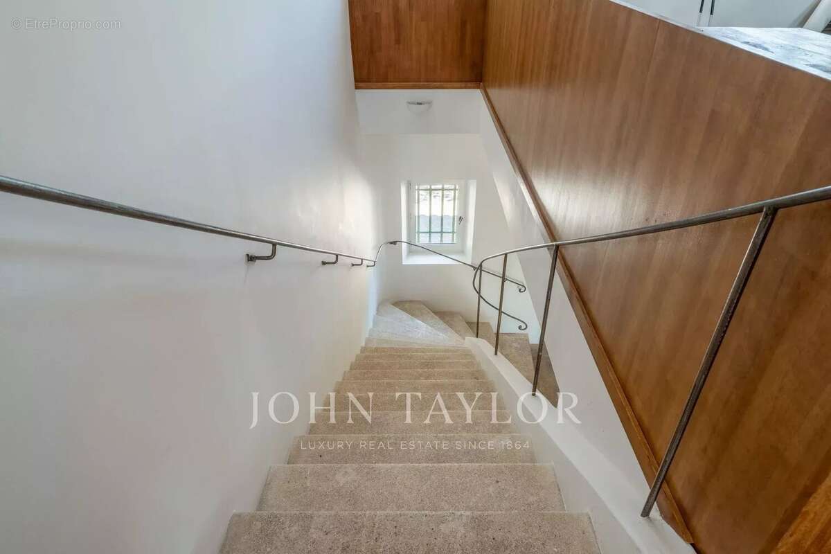 Maison à CABRIERES-D&#039;AVIGNON