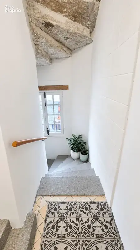 Saint-clement - studio 16m2 + grenier - vendu libre - photo 3