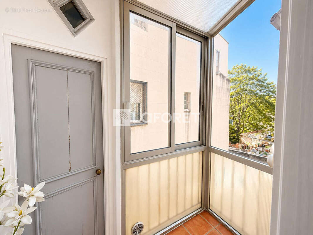 Appartement à MARSEILLE-1E