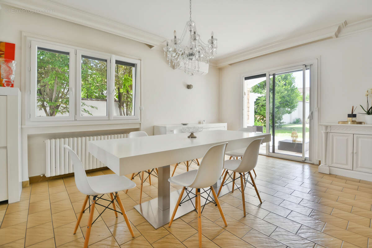 Maison à VILLEURBANNE