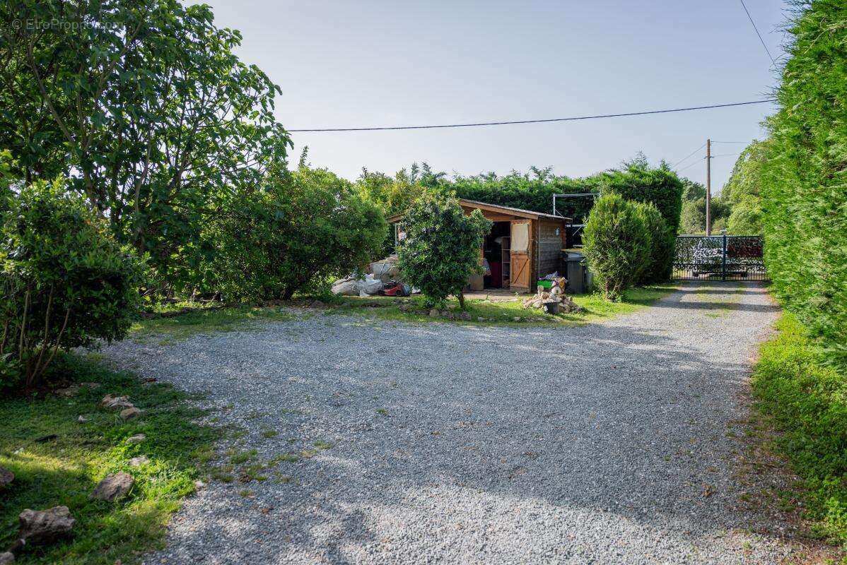 Maison à TONNAY-CHARENTE