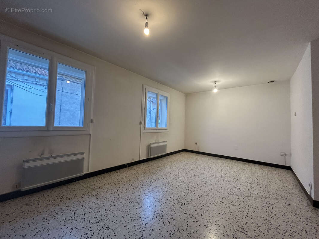 Maison à LEZIGNAN-CORBIERES