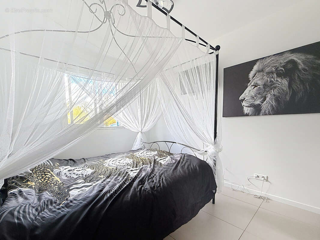 Maison à SAINT-DENIS-SUR-SCIE