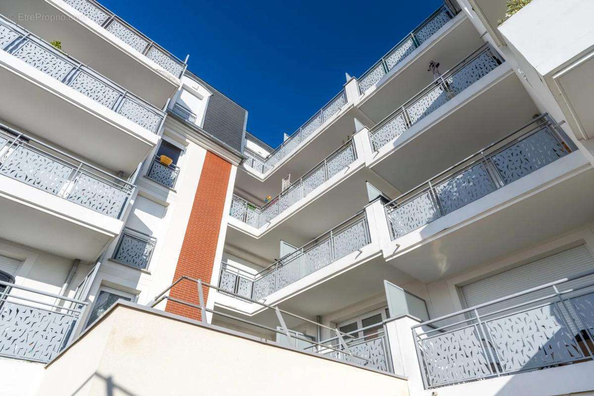 Appartement à PERSAN