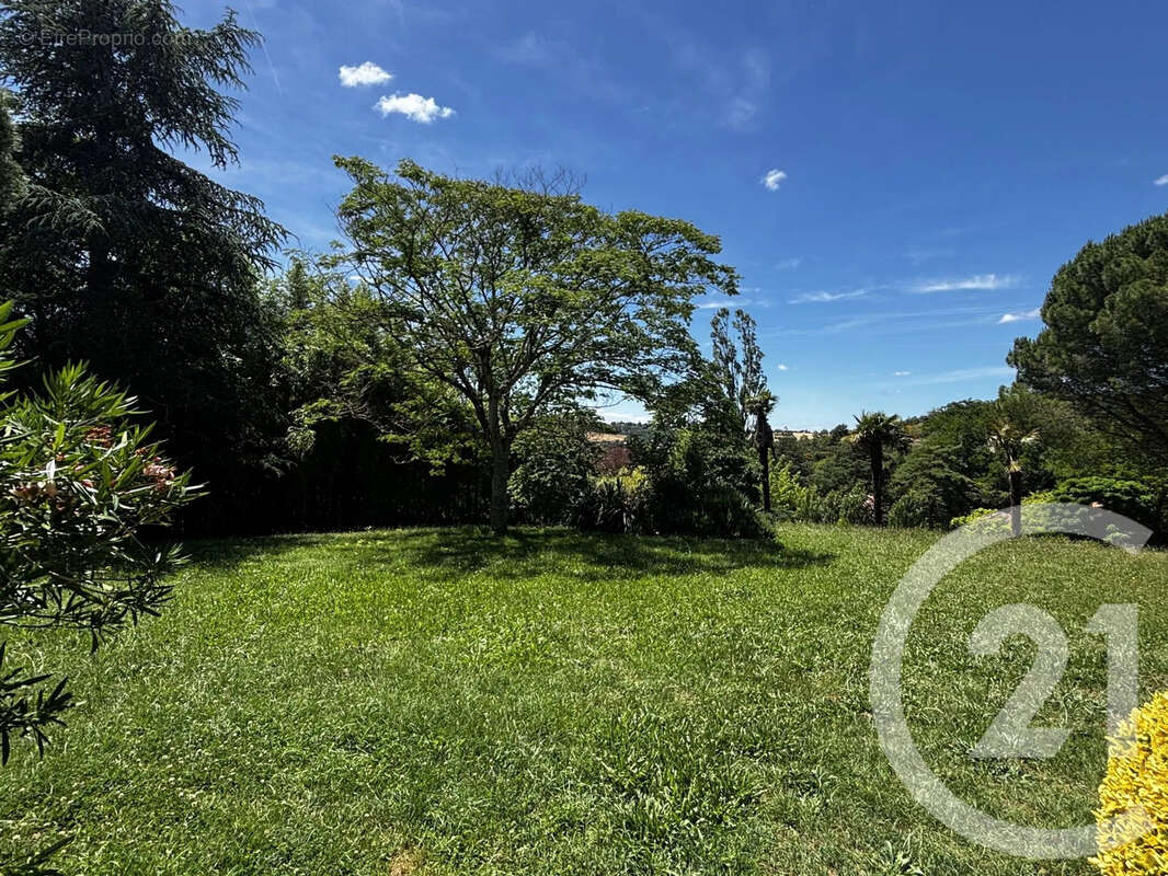 Maison 170 m² à Vigoulet-Auzil  - photo 12