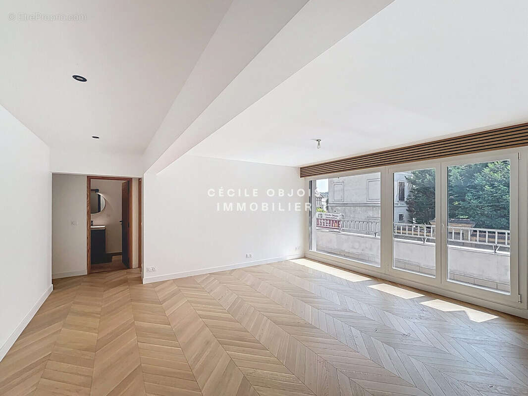 Appartement à SAINT-MAUR-DES-FOSSES