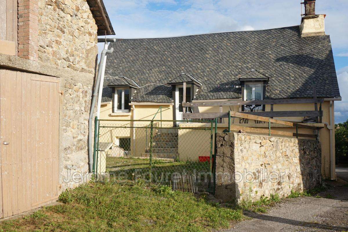 Maison à LAMAZIERE-BASSE