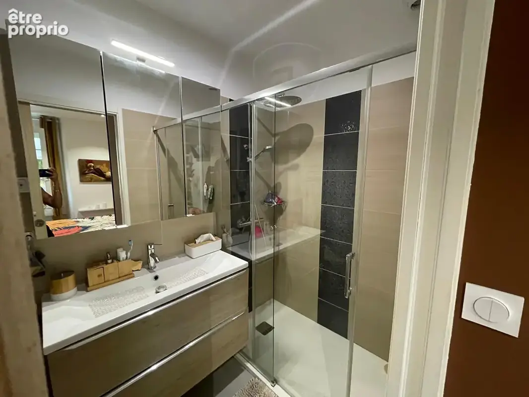 Maison de village avec véranda, magnifique jardin paysager, dépendance et stationnement  ! Le Plan-du-Castellet - photo 6
