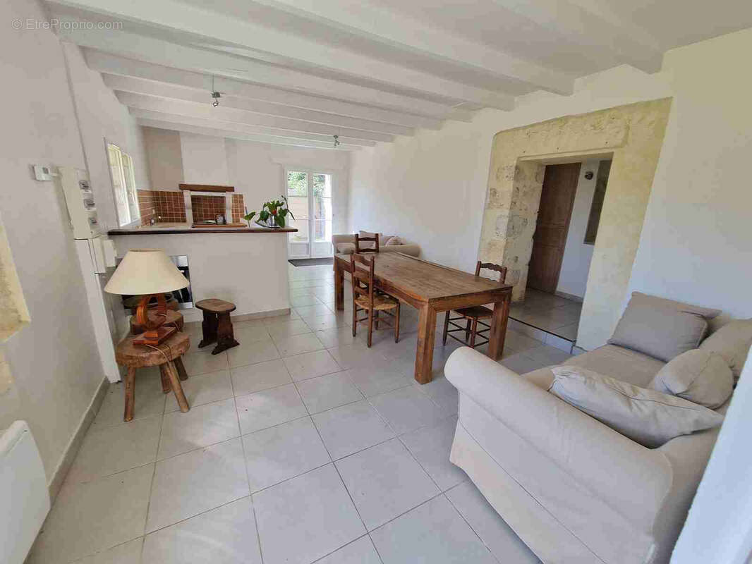 Maison à SAMONAC