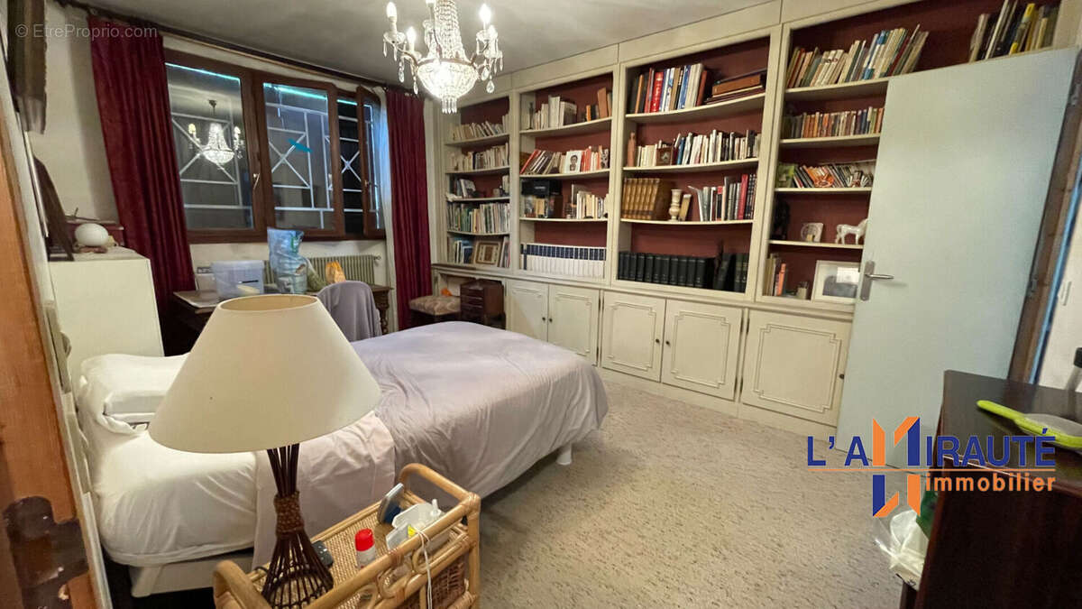Maison de 173m2 avec un terrain de 800m2 à Chatou - photo 15
