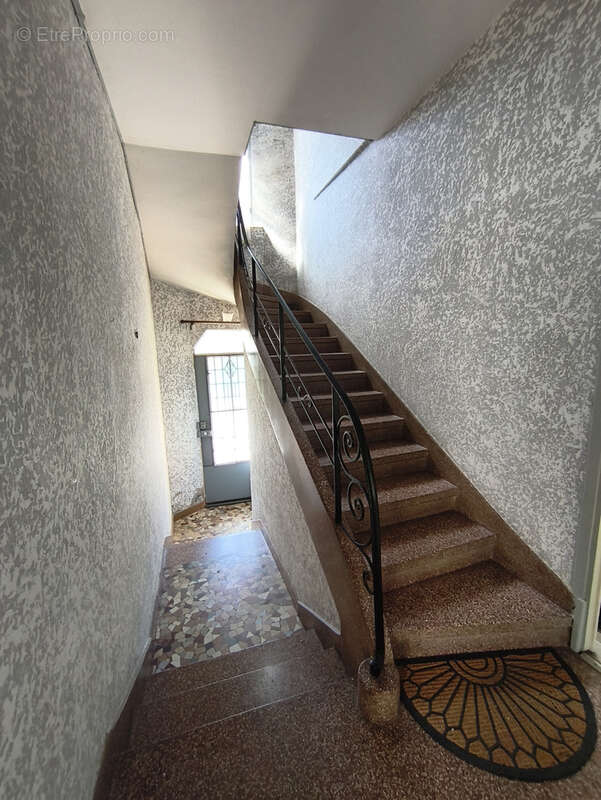 Maison à SAINT-REMY-SUR-DUROLLE