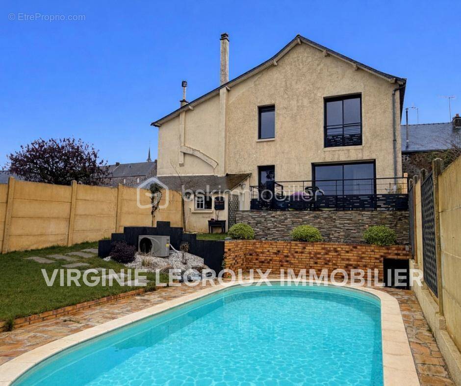Maison à PORT-BRILLET