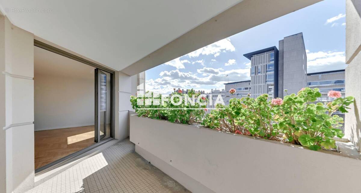 Appartement à LYON-3E