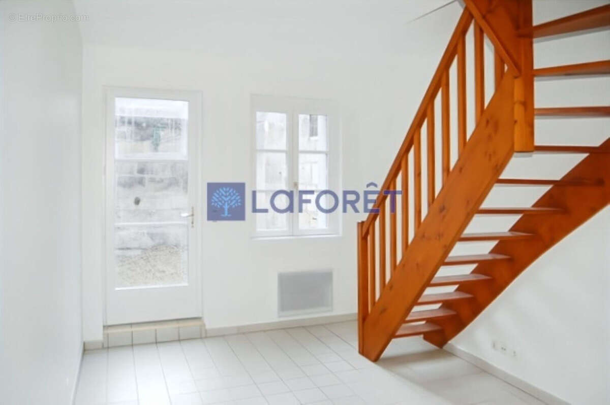 Appartement à AZAY-LE-RIDEAU