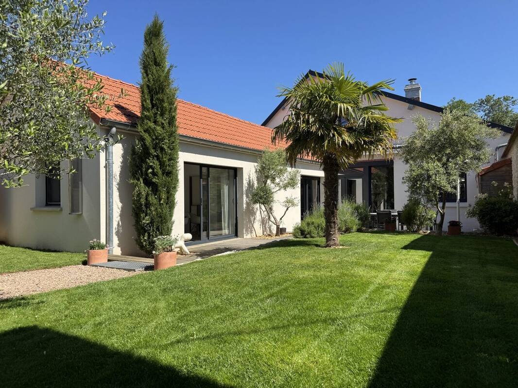 Maison à GUEUX