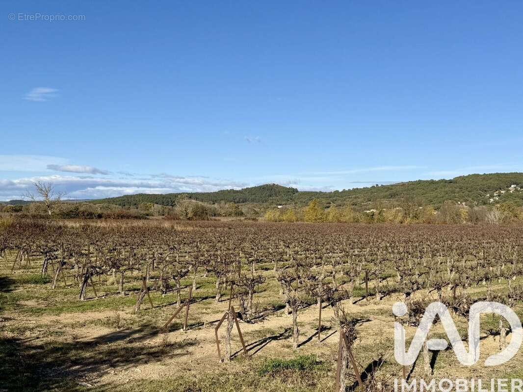 Photo 3 - Terrain à LAUDUN-L&#039;ARDOISE