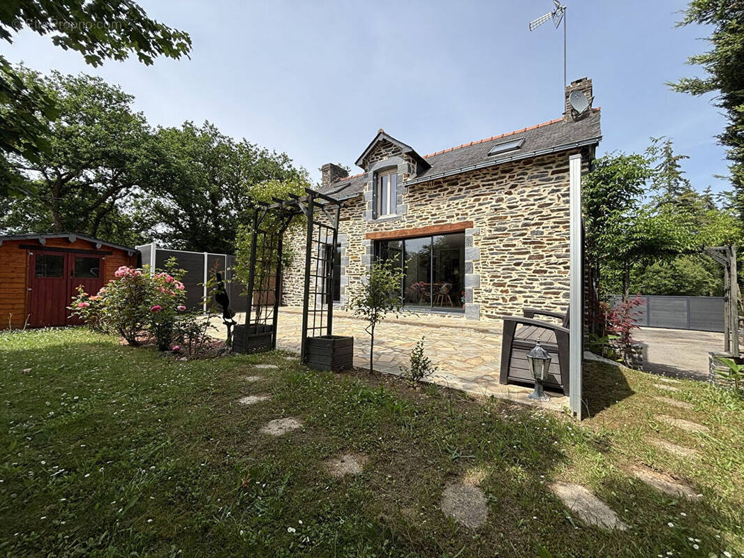 Maison à LES FOUGERETS
