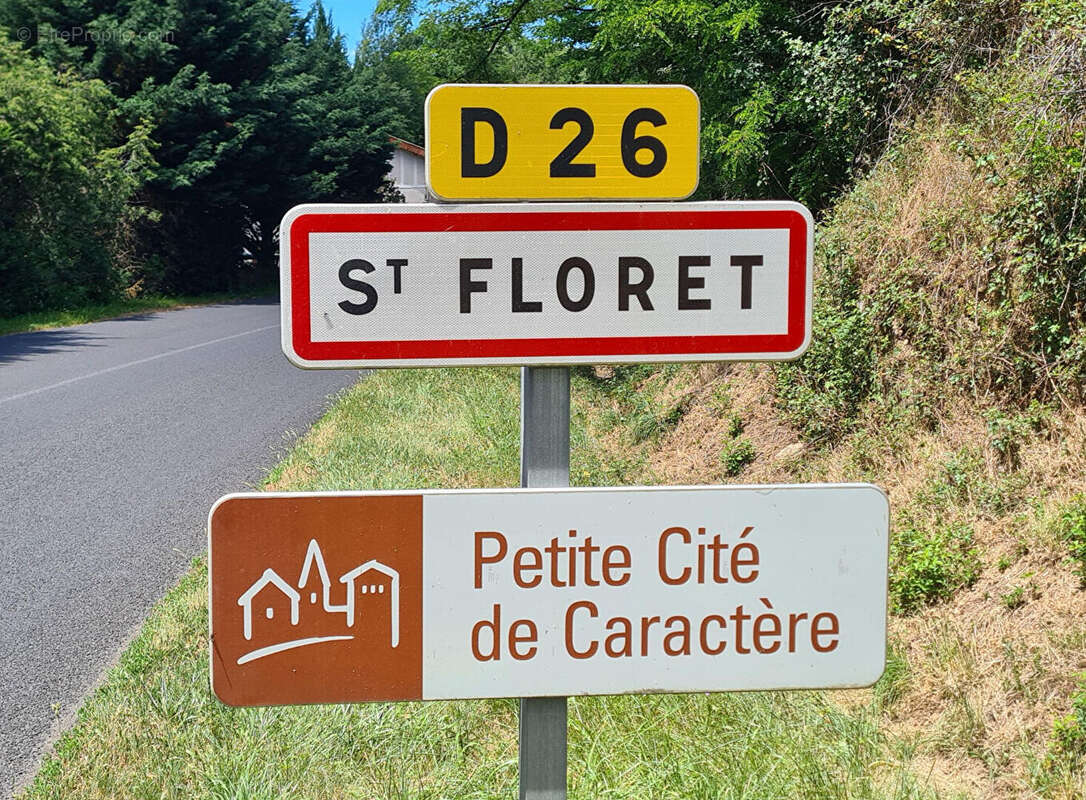 Appartement à SAINT-FLORET