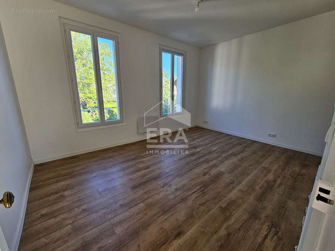 Maison à NEUILLY-SUR-MARNE