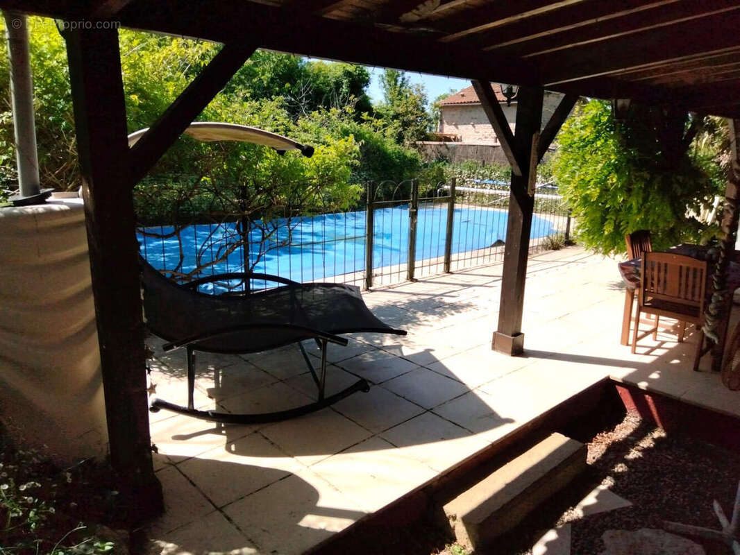 piscine - Maison à FONTENILLE