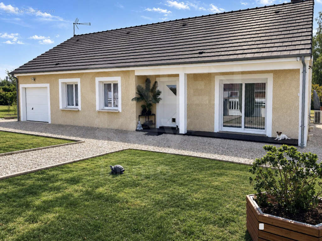 BLÉNEAU (89220) - Maison 4 pièces 87 m2 - 1803 m2 de terrain - photo 11