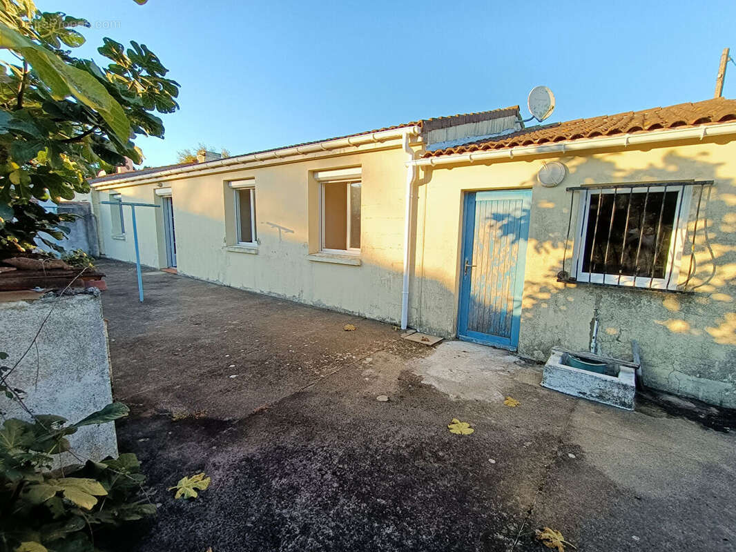Maison à TONNAY-CHARENTE