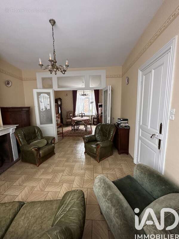 Maison 166 m² à Saint-Venant  - photo 2