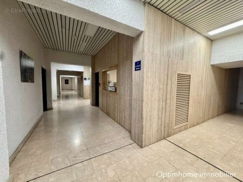 Appartement à vendre T4, 15ème étage vue panoramique - photo 12