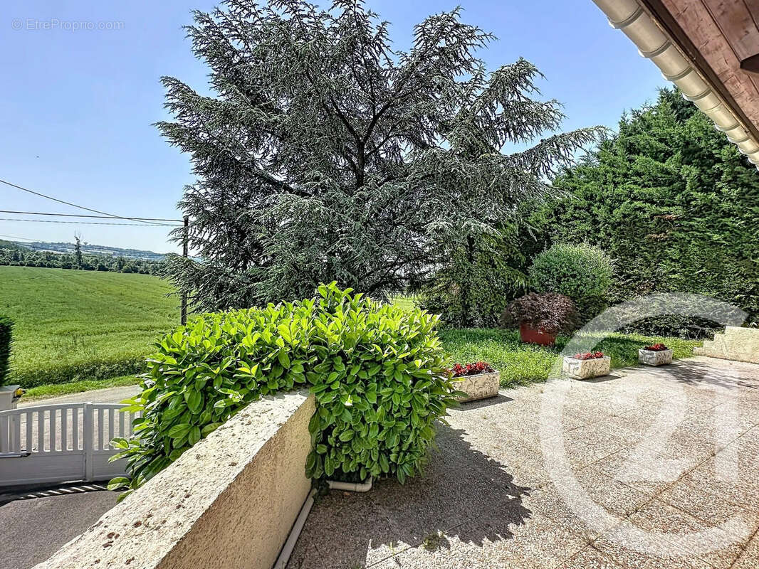 Maison à CHAPONNAY