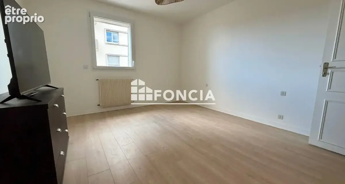 Ideal Investissement, Spacieux appartement de 133M2 - photo 4