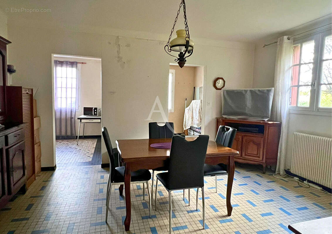 Maison à SAINT-URBAIN