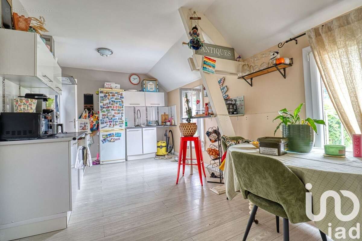 Photo 4 - Appartement à CIRES-LES-MELLO