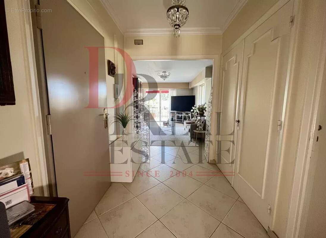 Appartement à LE CANNET