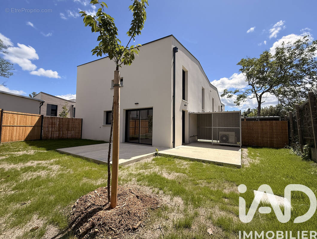 Photo 1 - Maison à VILLENAVE-D'ORNON