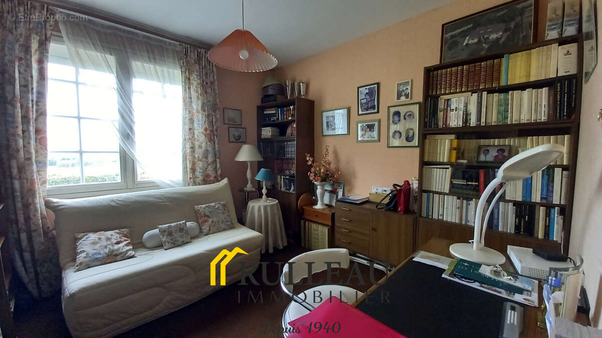 Maison à SAINT-MARTIN-LACAUSSADE