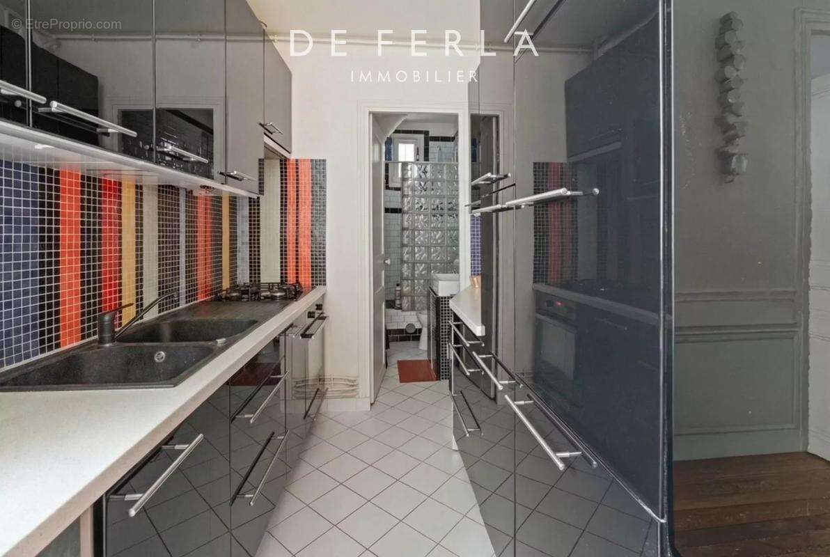Appartement à PARIS-14E