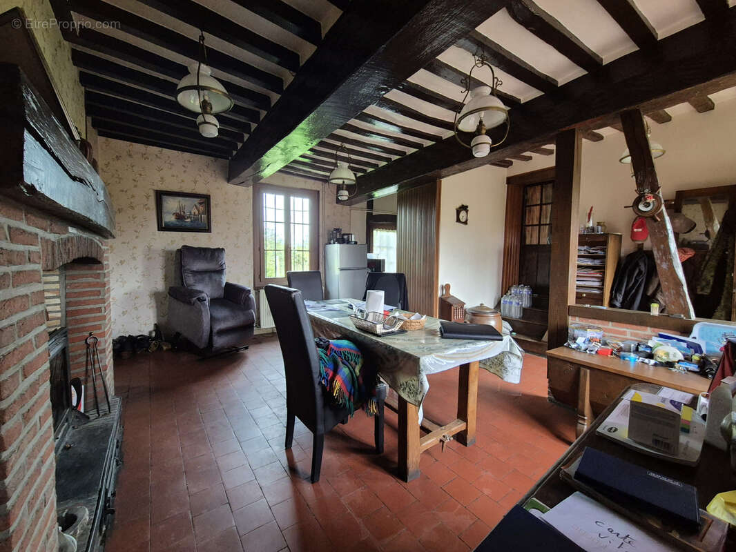 Maison à NEUFCHATEL-EN-BRAY