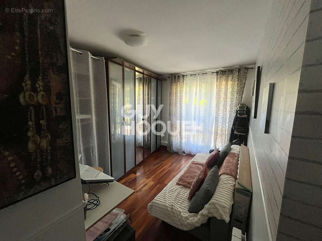 Appartement à COUBRON