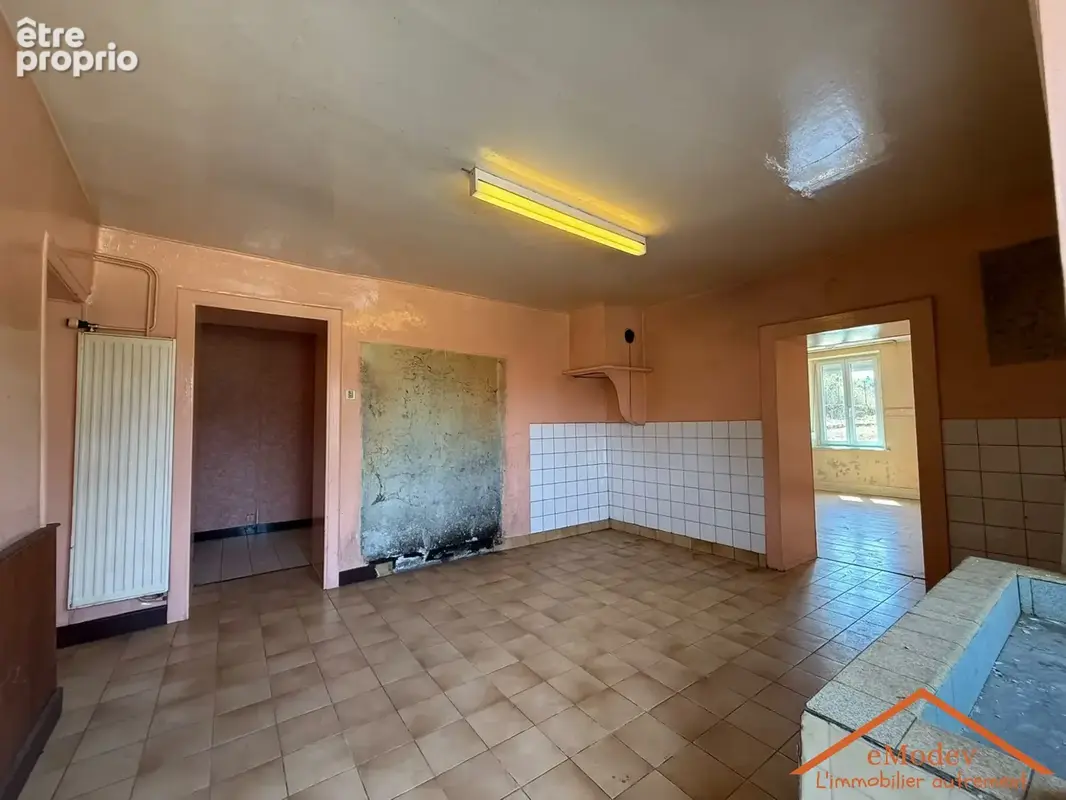 Maison 132 m² à Arches  - photo 4