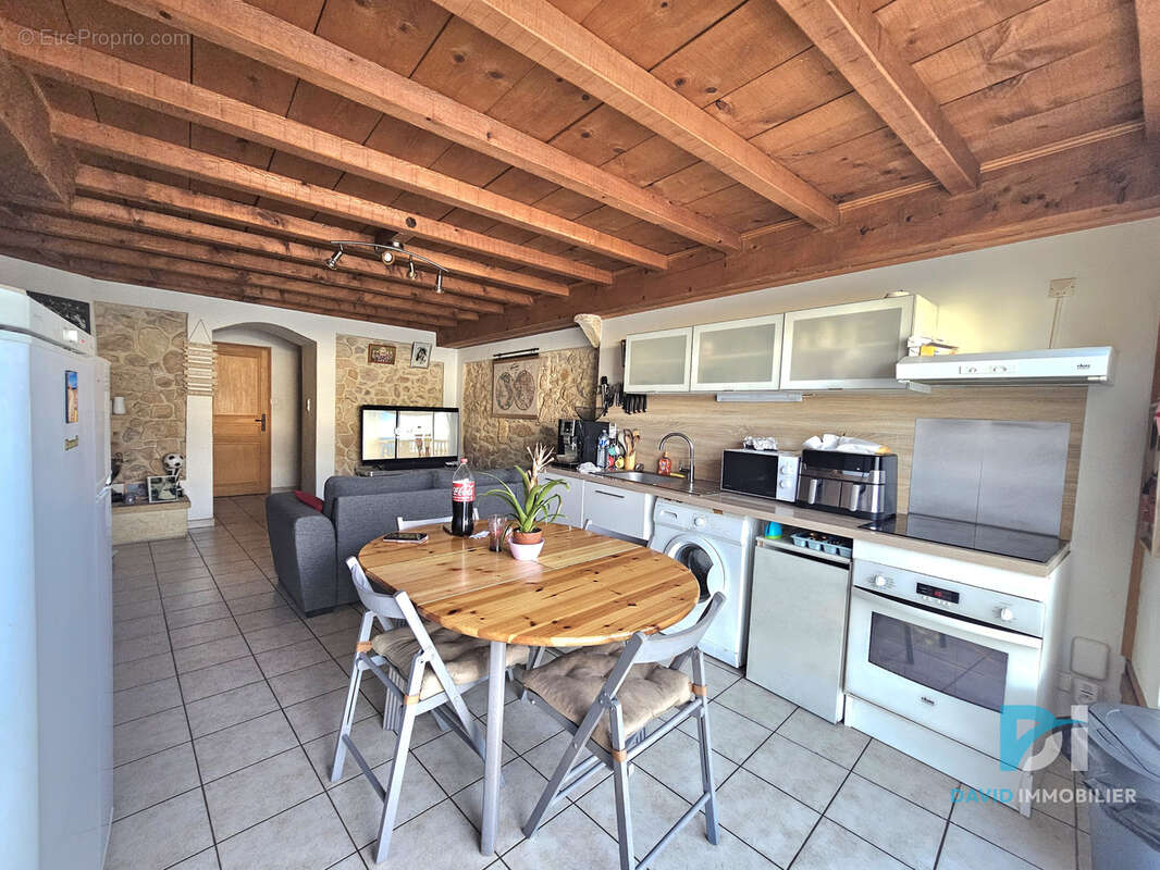 Immeuble de rapport  3 logements 188m2 commune Florensac - photo 2