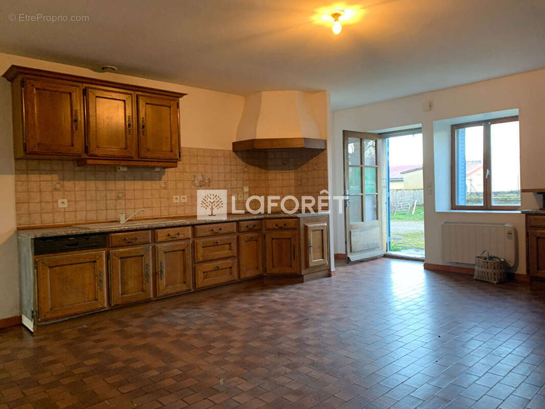 Maison à LONS-LE-SAUNIER