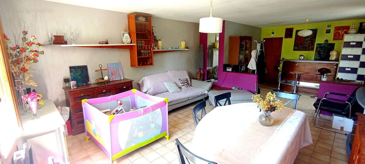 Maison à AMBARES-ET-LAGRAVE