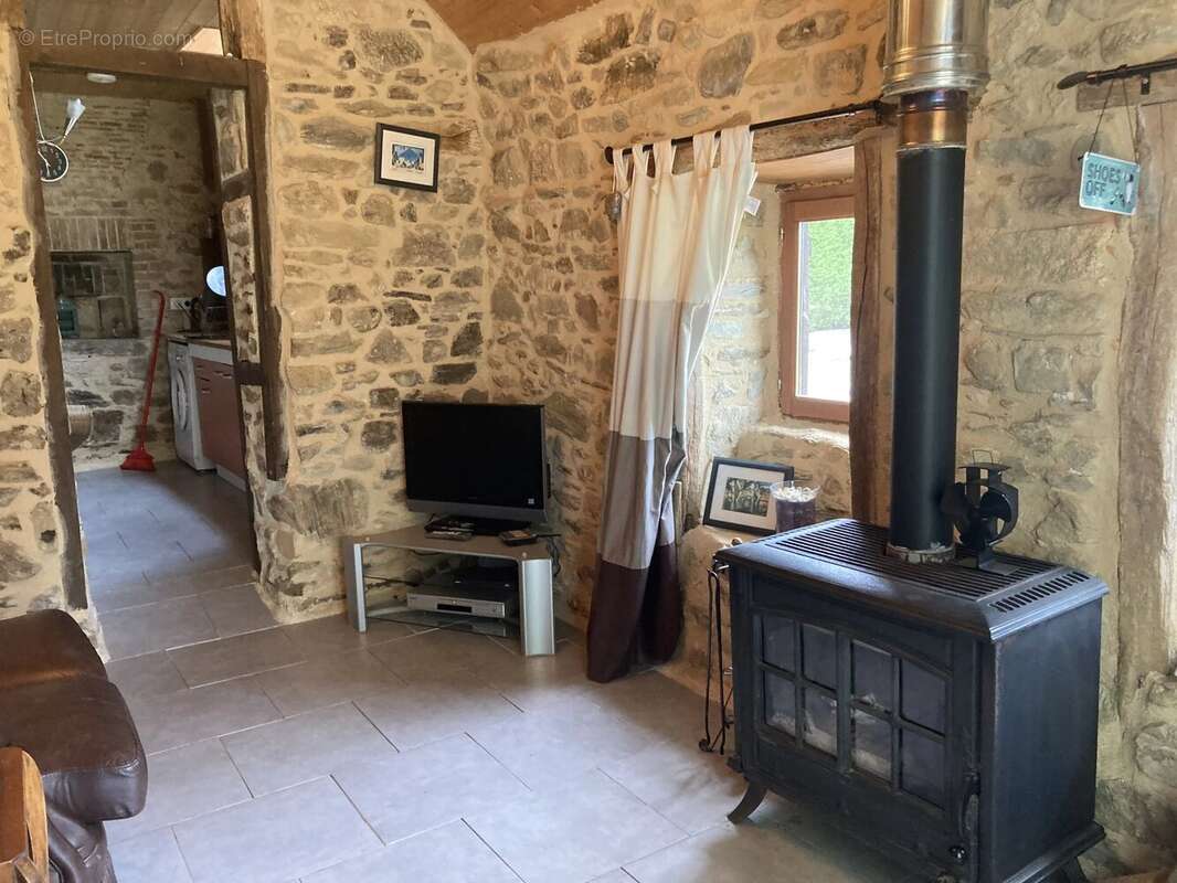 Maison à LADIGNAC-LE-LONG