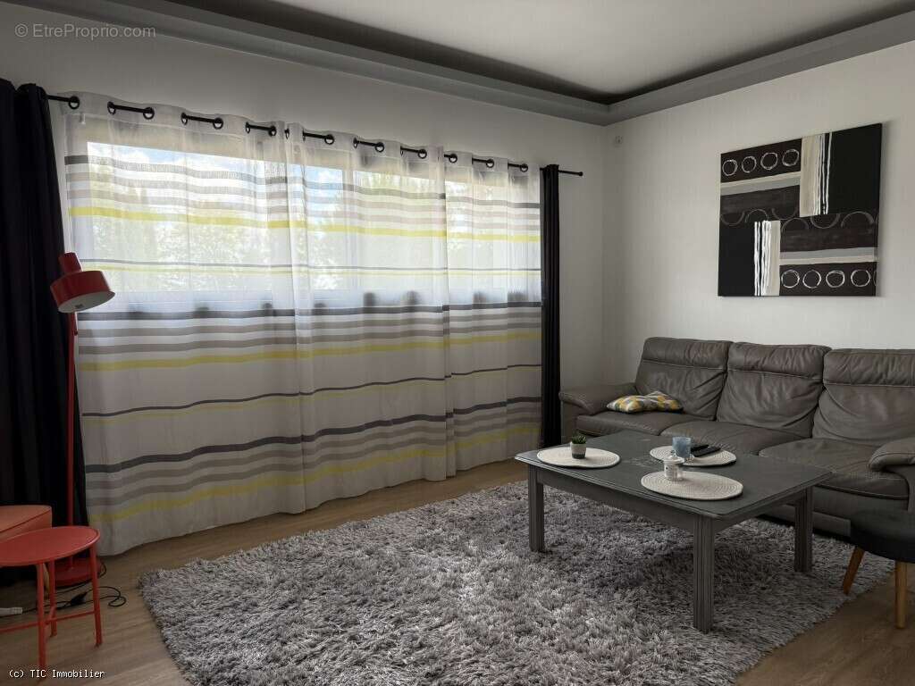 Maison à RUFFEC