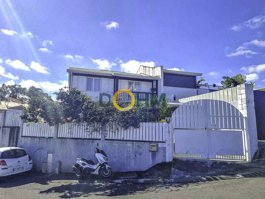 Maison à LE TAMPON