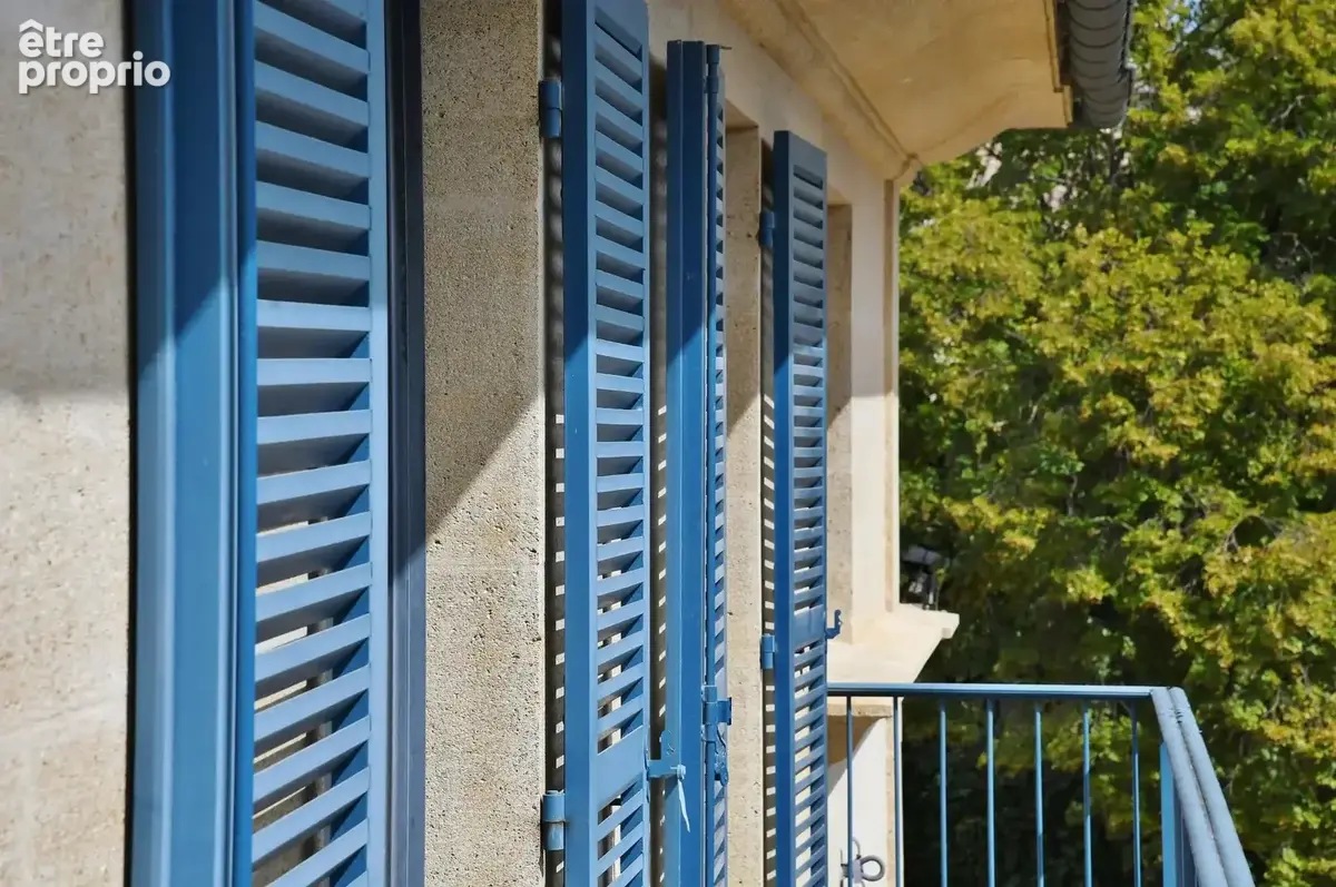 Uzès centre-ville – Appartement de 170m² environ,  beaux volumes et fort potentiel - photo 11