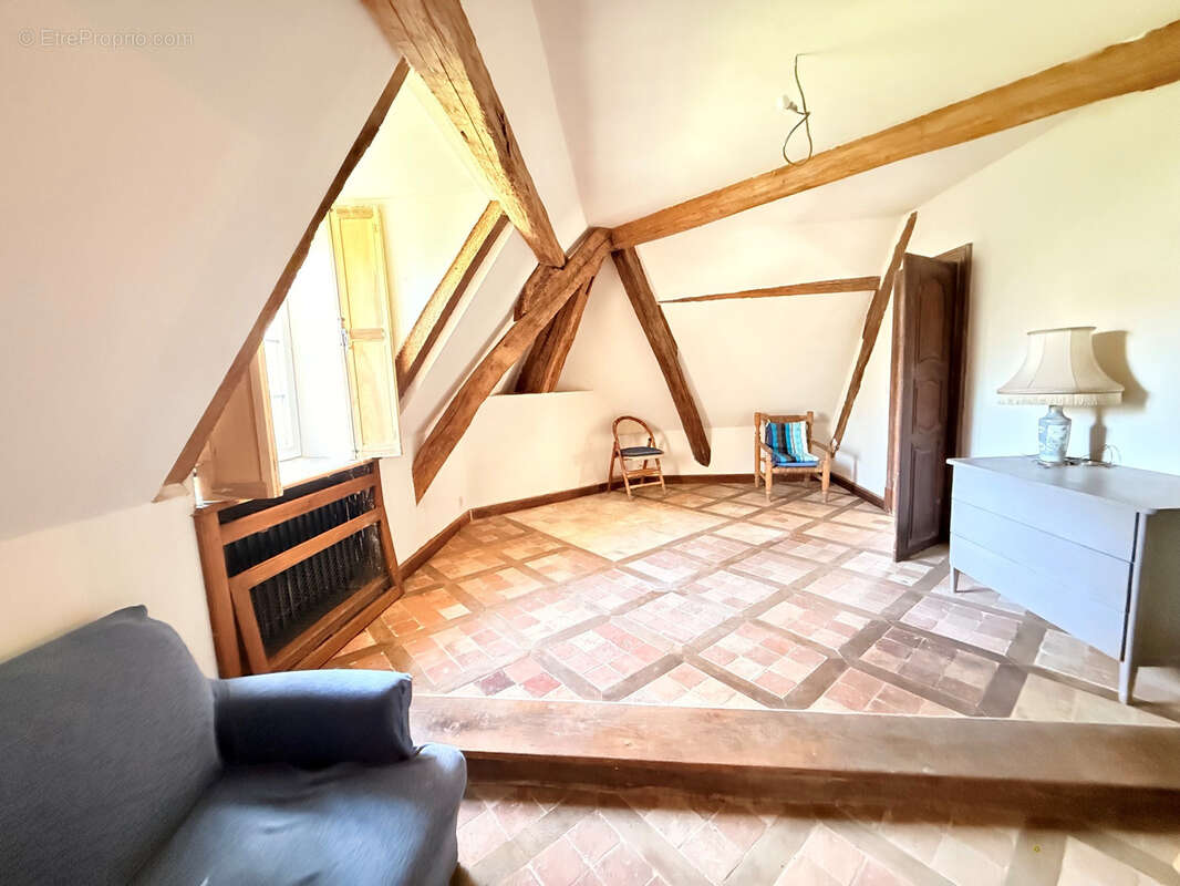 Maison à BAZAINVILLE