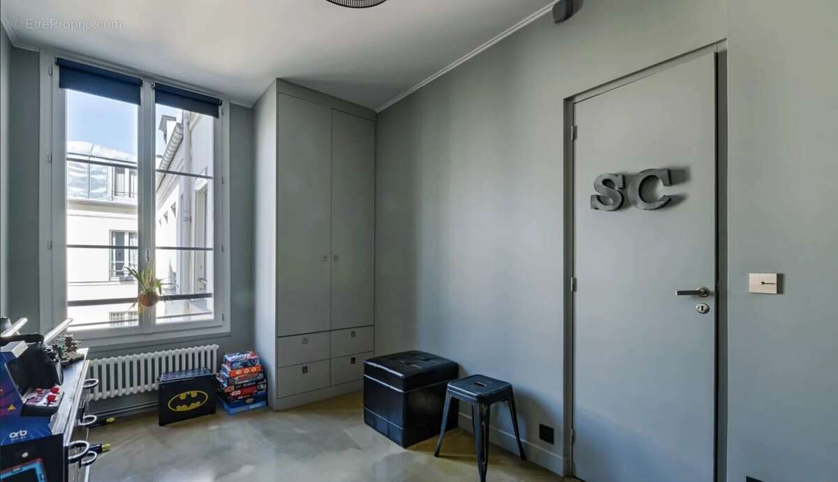 Appartement à PARIS-10E